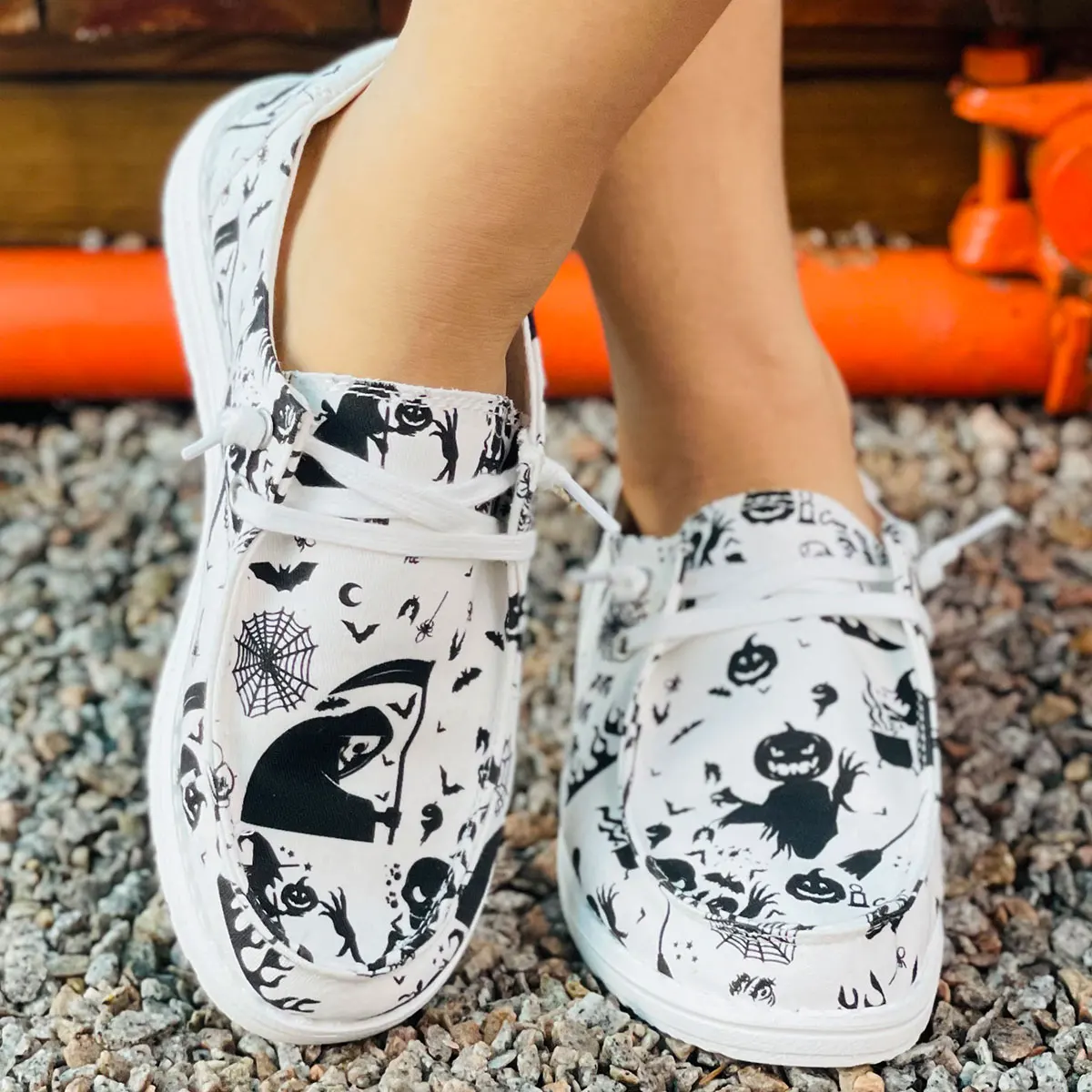 Women Halloween Ghost Witch Pumpkin Print Canvas Loafers Lightweight Casual Flat Shoes for Halloween Party and Daily Outings