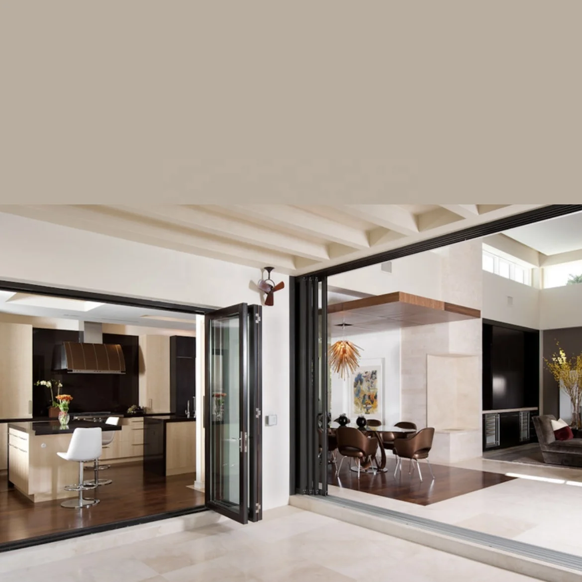 الجملة عازلة للصوت حجم قياسي الزجاج الشخصي الألومنيوم نافذة ثنائية الطي وباب النوافذ الألومنيوم