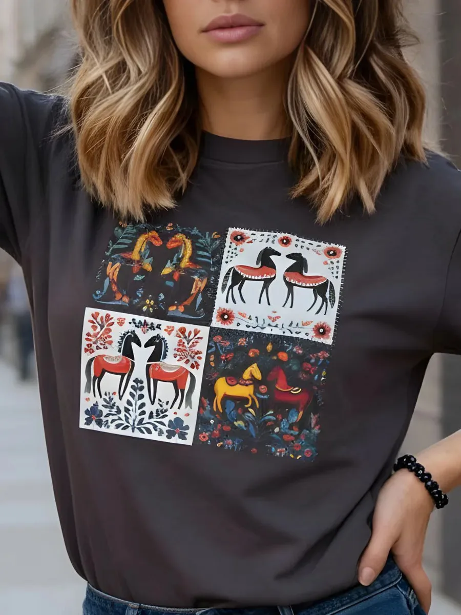 Swedish Folk Art Dala Horse Print T-Shirt Dark Gray Ethnic Oversized Cotton Tee Retro Aesthetic Elegant Women Streetwear Loose