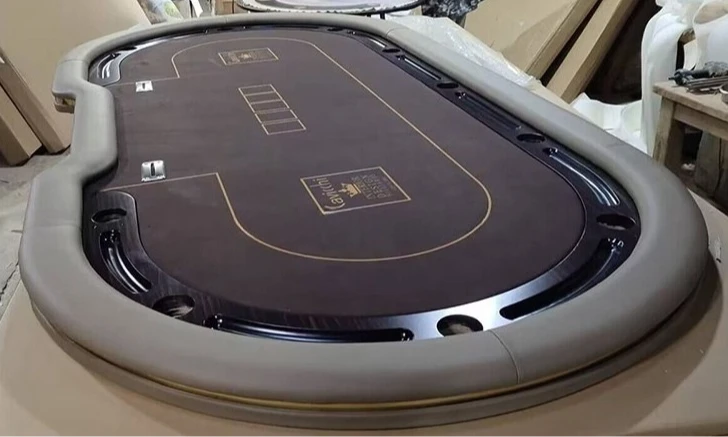 

high-quality chips chess and card club poker table S New high-end luxury Texas poker table