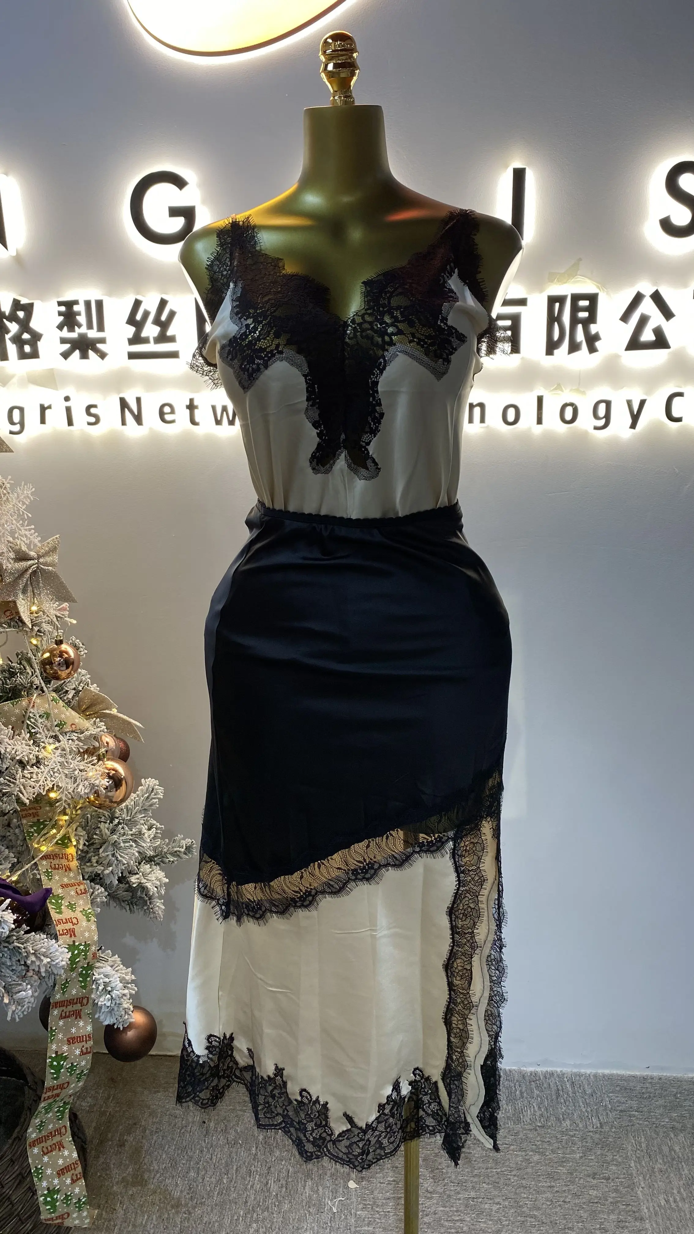 

New style casual vacation v-neck suspenders stitching slit dress women's elegant ball lace dress-GZNN426