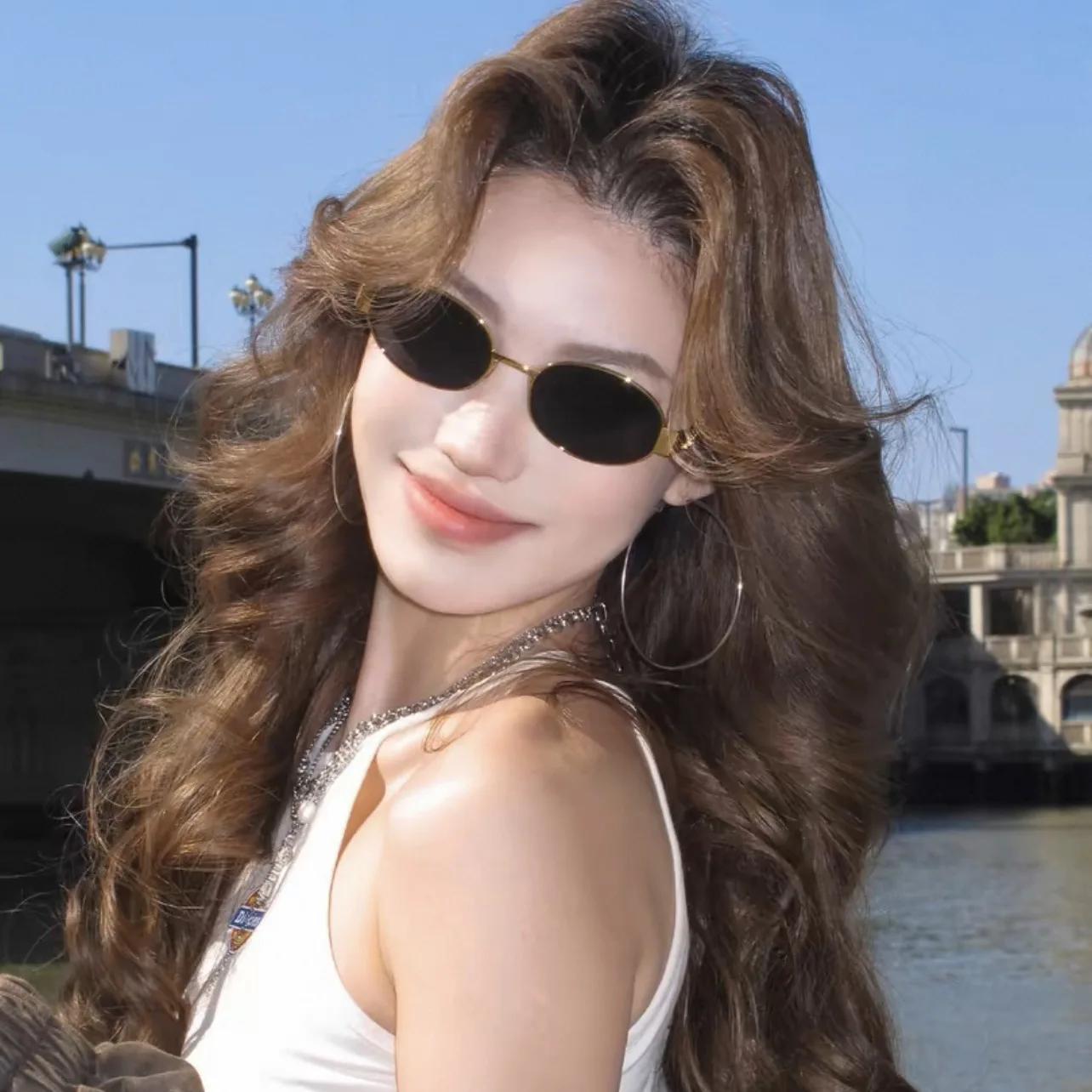 

2025 Unisex Sunglasses Women UV400 Polarized Retro Metal Oval Small Frame High Nose Bridge Design Fashion for Vacation swimwear