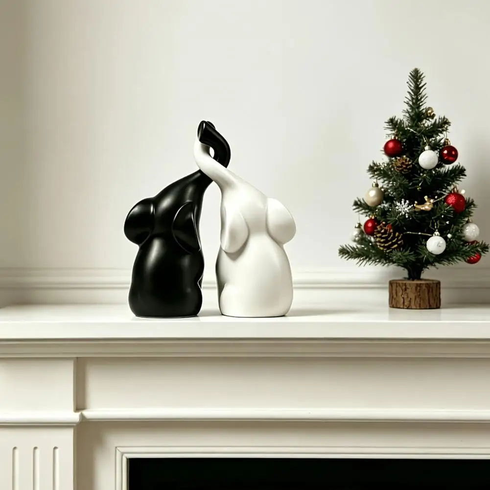 Elephant Trunk Ornament Intertwined Elephant Sculpture Elephant Figurines for Couples Wedding Anniversary Gifts Modern Sculpture