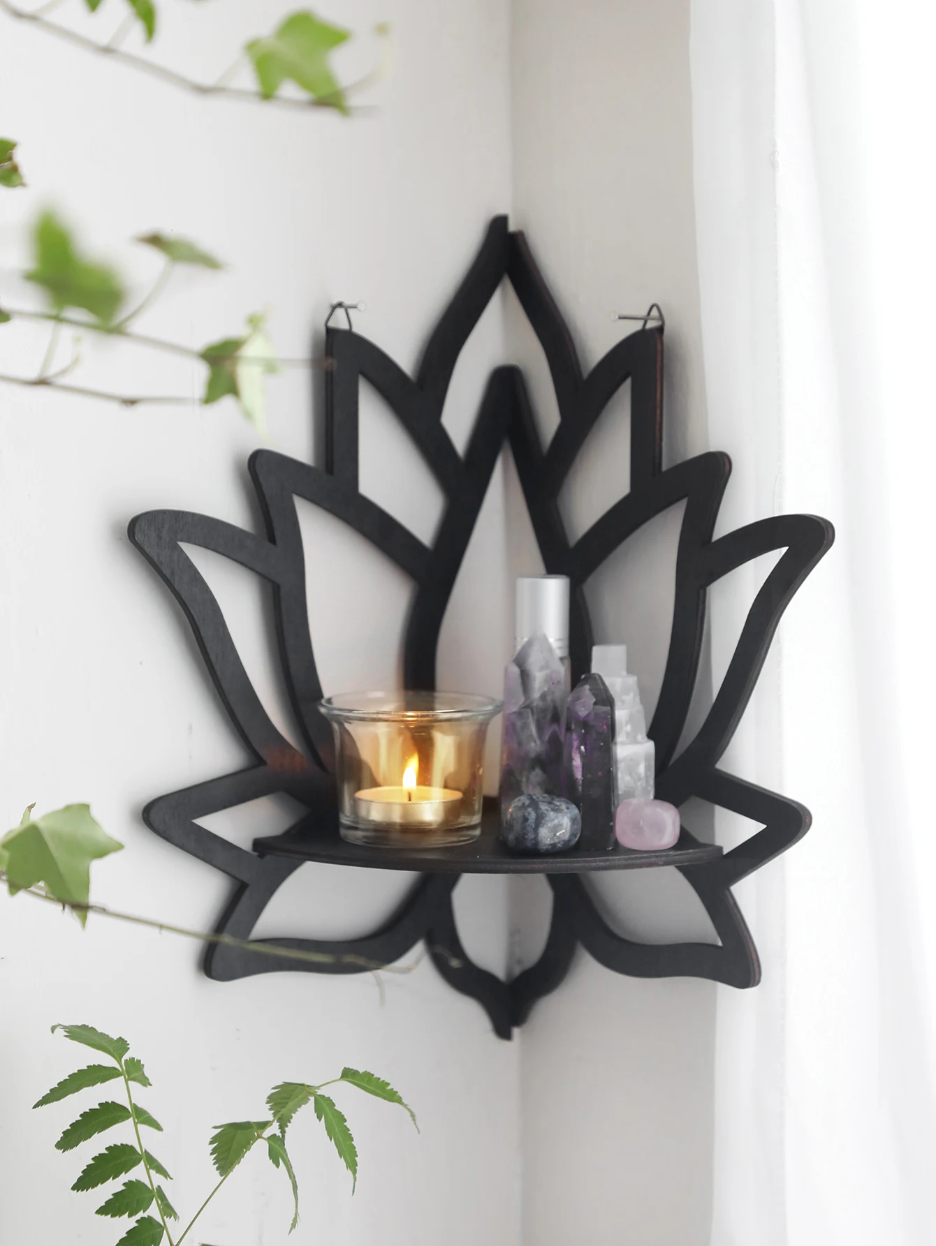 

Wood Lotus Crystal Shelf Display for Placing Candles Stones Potted Plants Modern Home Decoration Floating Wall Shelf Wall Decor