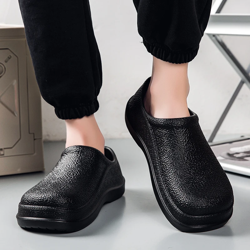 

Oil-proof Kitchen Shoes Non-slip Men Chef Shoes Man Summer Beach Slippers Water-proof Garden Clogs Hotel Work Shoe EVA Sandal