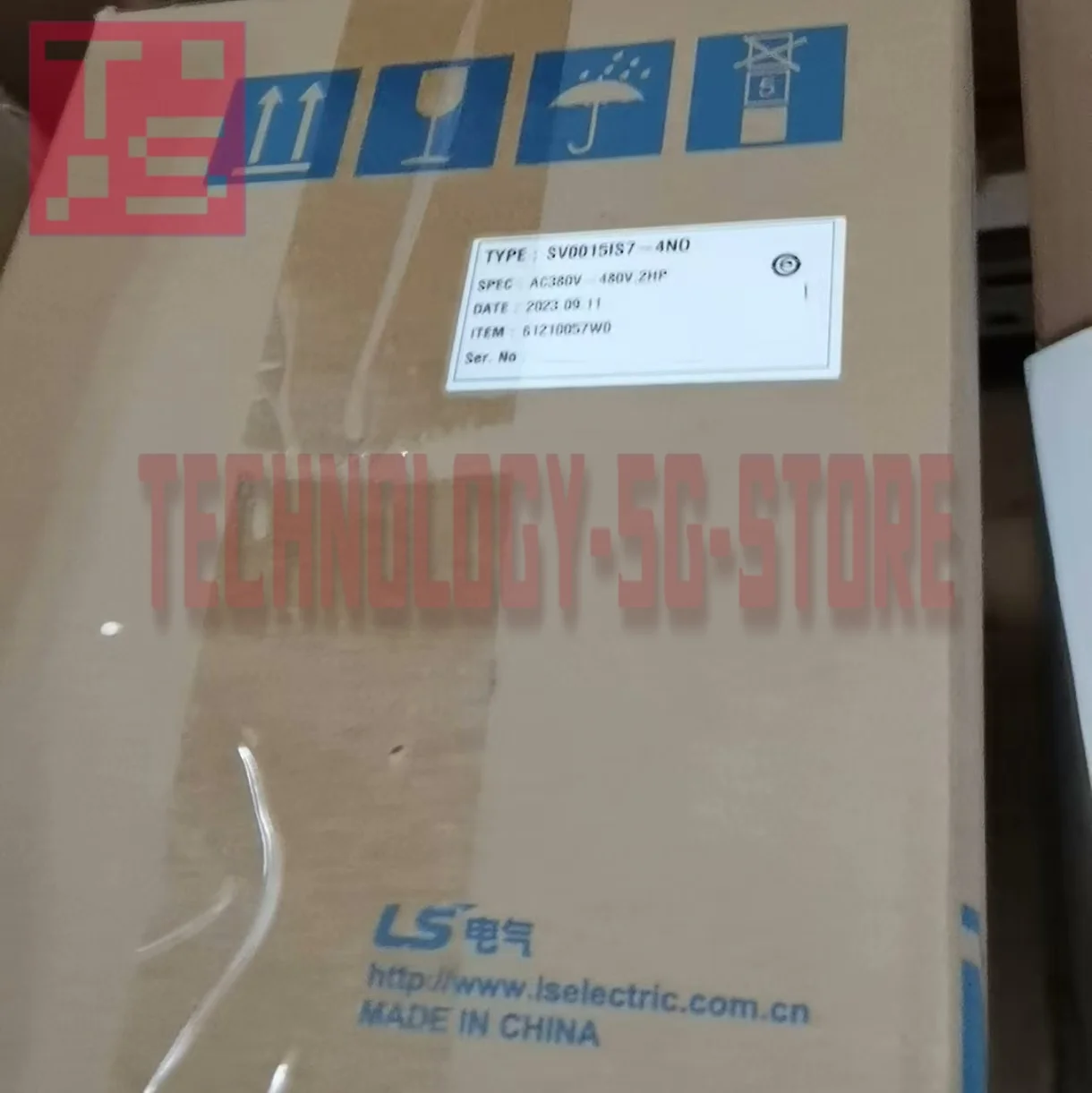 nieuw in doos LSLV0008M100-1EOFNA-omvormer