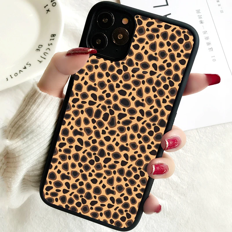 5 SE 2020 Phone Cover Case for iPhone 6 6S 7 8 PLUS X XS XR 11 12 13 MINI 14 PRO MAX Rubber Animal Print Cheetah Black and Brown