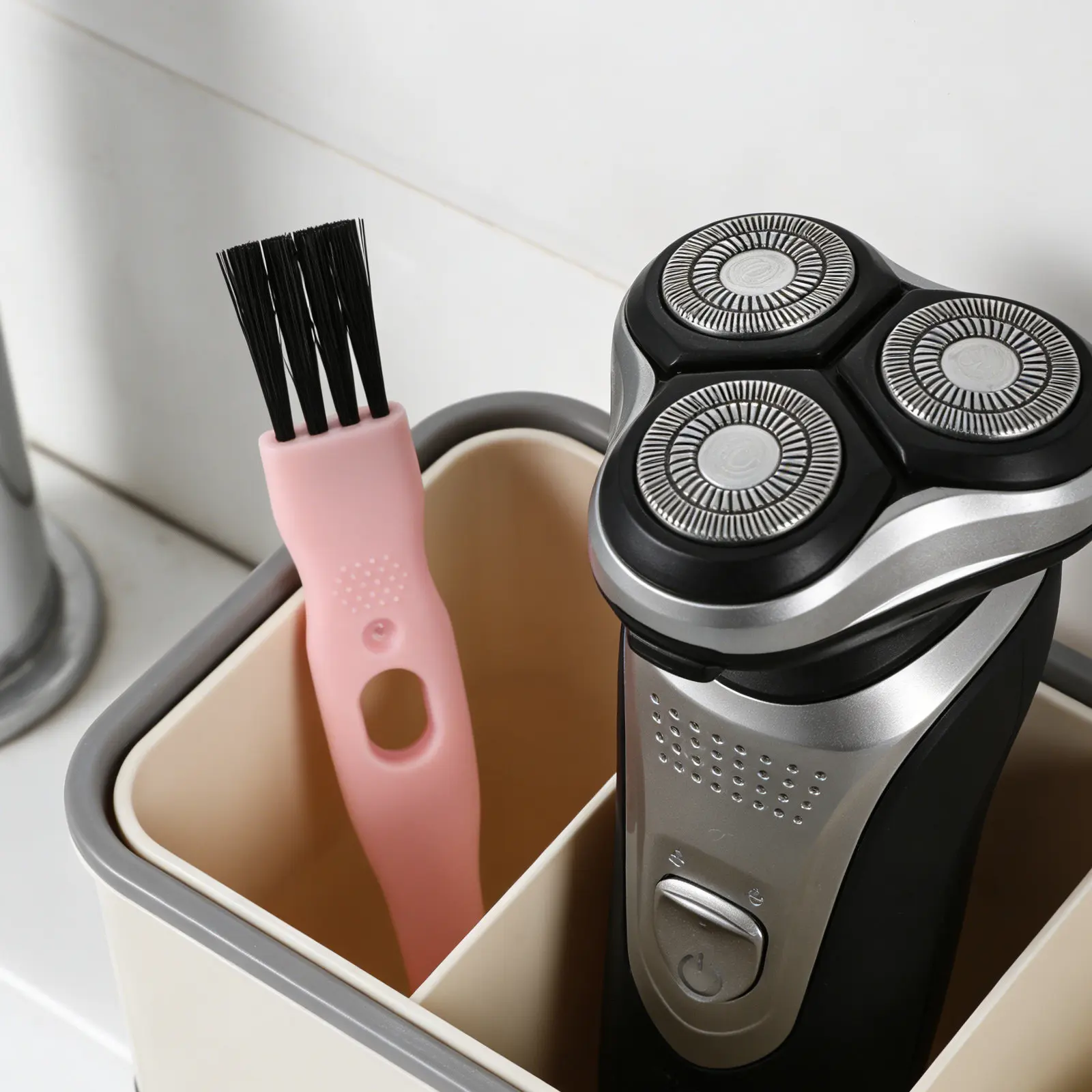 60Pcs Grooming Cleaning Brush Mini Appliance Brush for Electric Hair Clippers Shavers Beard Trimmers Nose Trimmers Lightweight