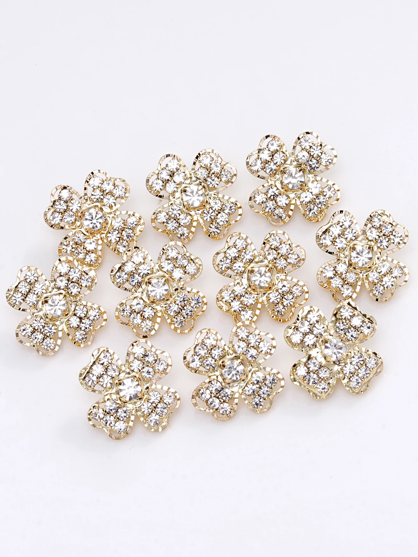 4/10/50 szt./opak. 17mm Błyszczące, kwiatowe, metalowe guziki z dżetami, akcesoria do szycia, guziki do odzieży