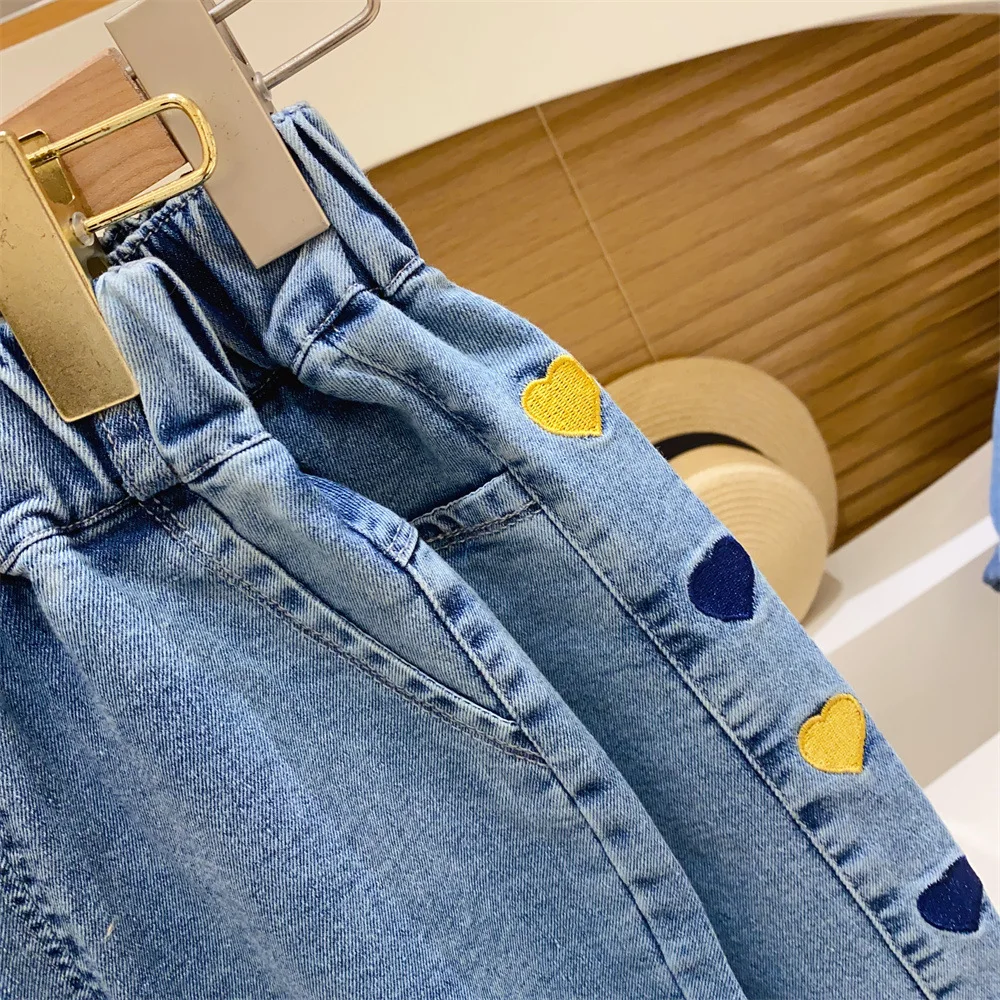 Spring Autumn Baby Girls Denim Pants Heart Embroidery Elastic Waist Muslin Pockets Casual Children Girls Pants Kid Girls Pants