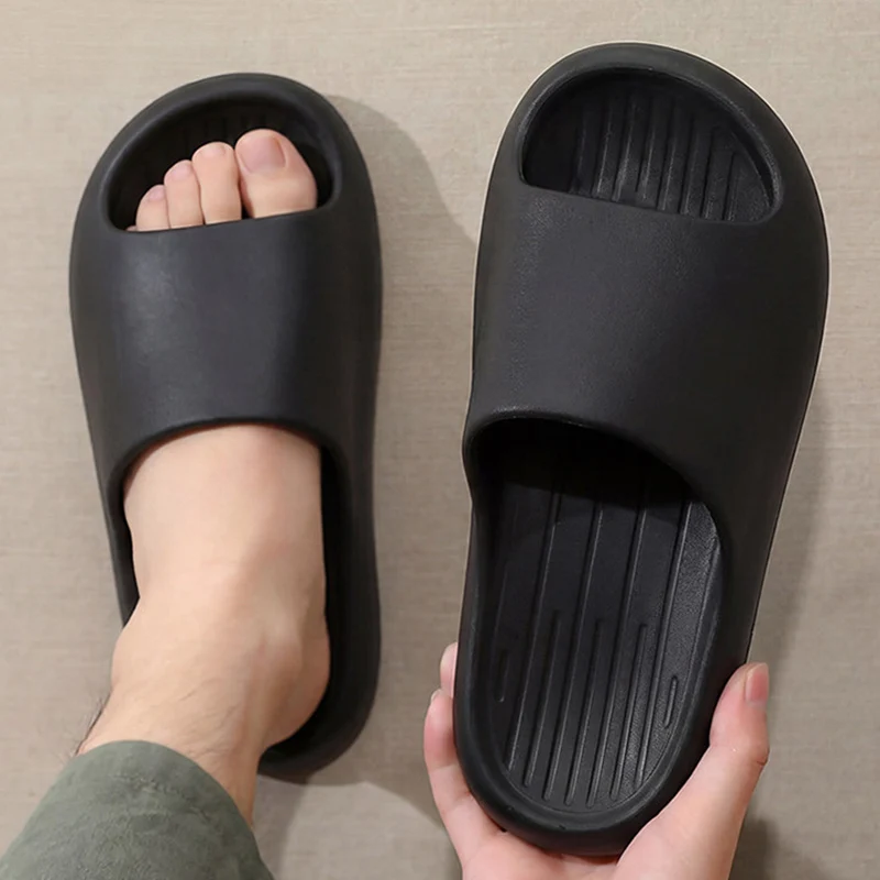 

Легкие домашние тапочки с мягкой подошвой для пар, женские летние удобные комнатные шлепанцы из ЭВА, нескользящие тапочки для ванной и душа