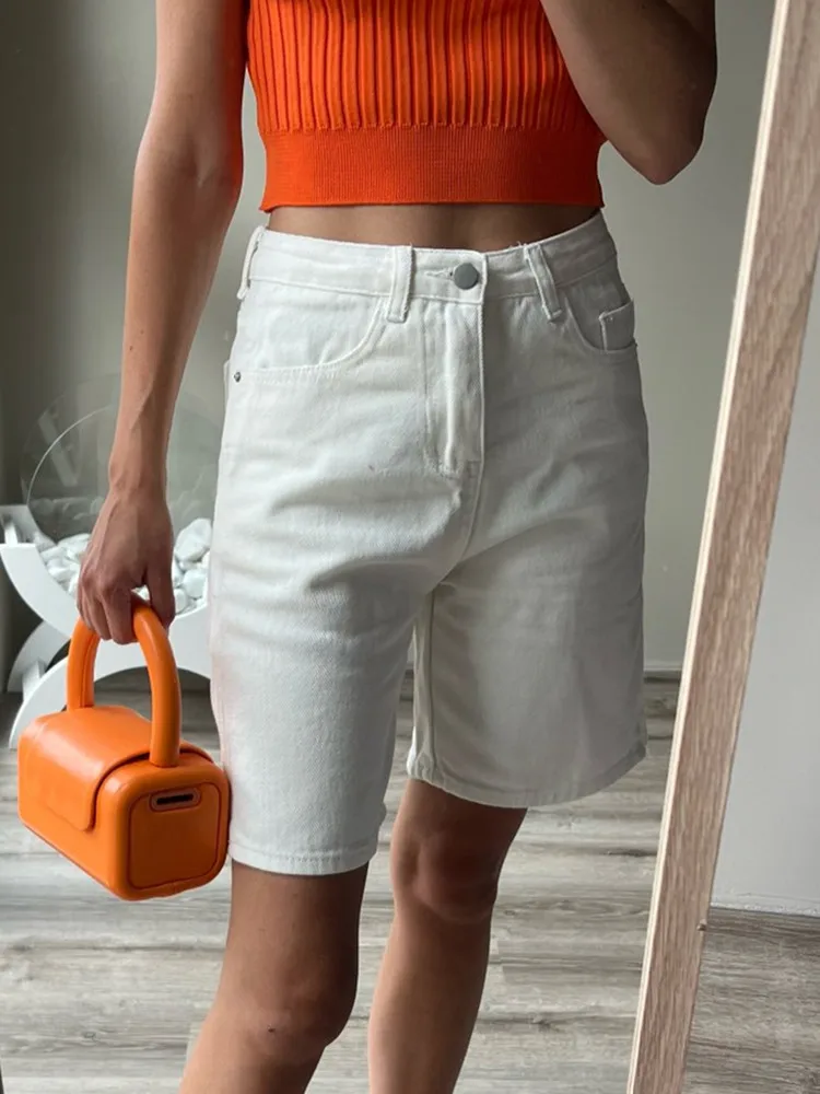 

ZHISILAO Floral Embroidery Denim Shorts Women Vintage Casual White Knee Lengrh High Waist Jeans Shorts Summer 2022
