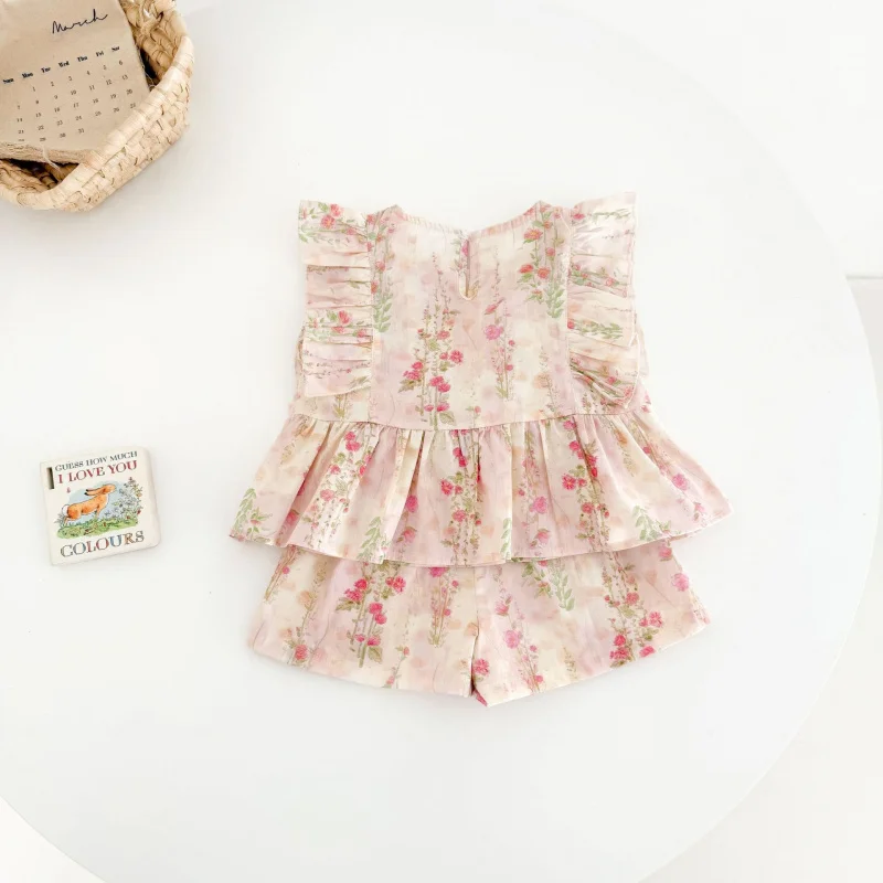 New Summer Girls' Outfit: Stylish Floral Print Short Sleeve Ruffle Top and Sweet Shorts Two-Piece Set for Young Girls