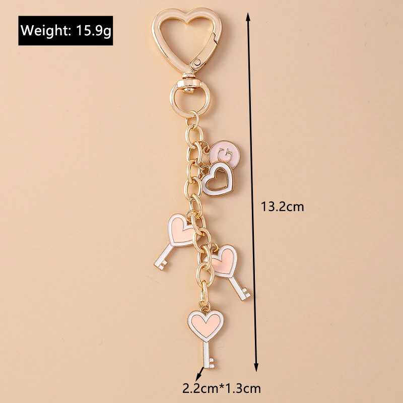 Niedlicher Schlüsselanhänger in Herzform, ein ideales Geschenk für Frauen und Männer, als Souvenir, für Autoschlüssel oder Handtaschen, zum Selbergestalten von Schmuck und als Accessoire. – Detail 1