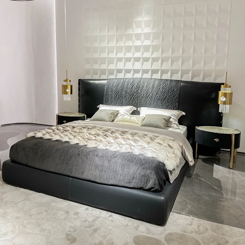 

Italian light luxury master bedroom bed villa mansion widescreen double bed retro widened luxury floor atmosphere queen bed