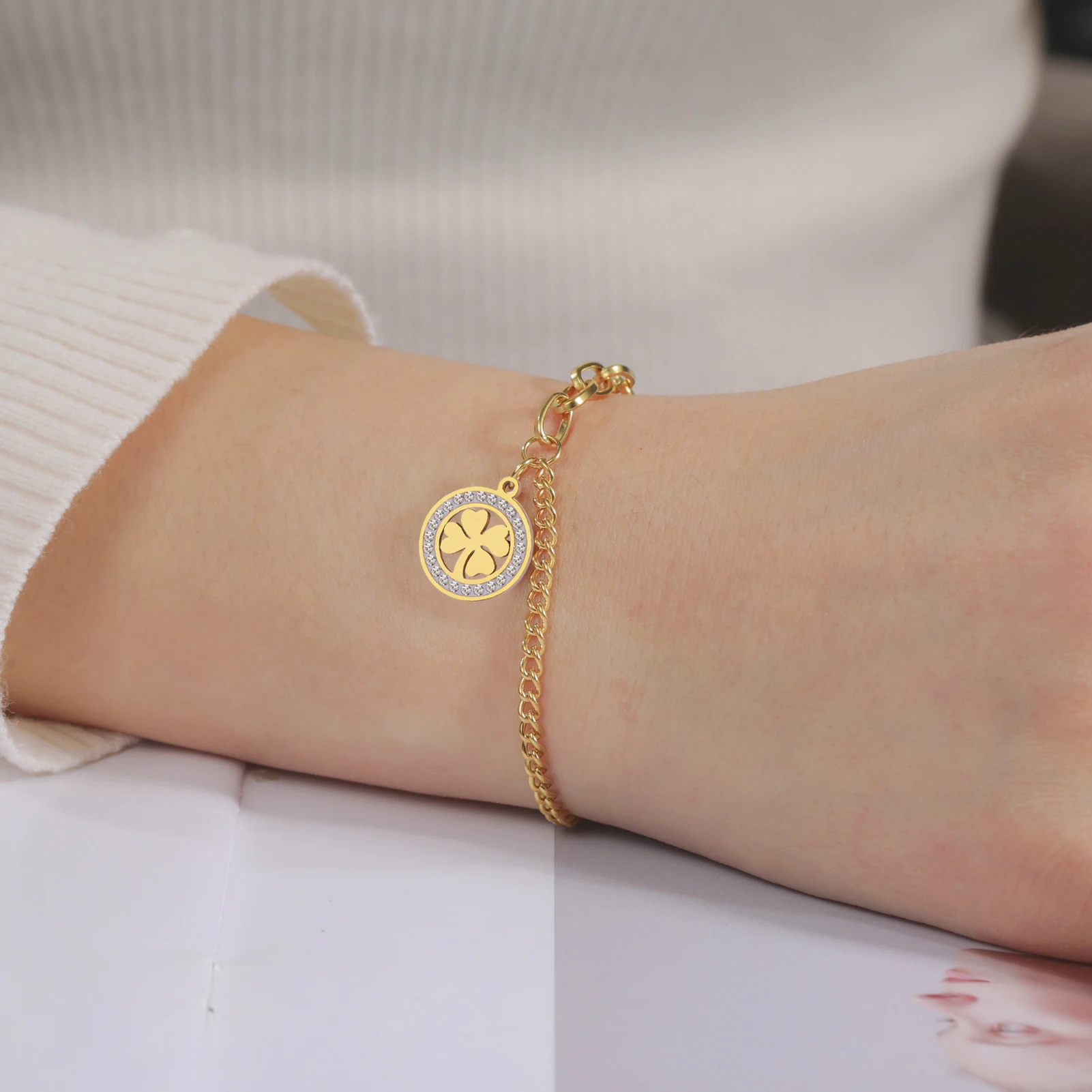 COOLTIME Edelstahl Runde Klee Armbänder Frauen Mode Klassische Zirkon Kristall Armband für Frauen Schmuck Geburtstag Geschenke – Detail 14