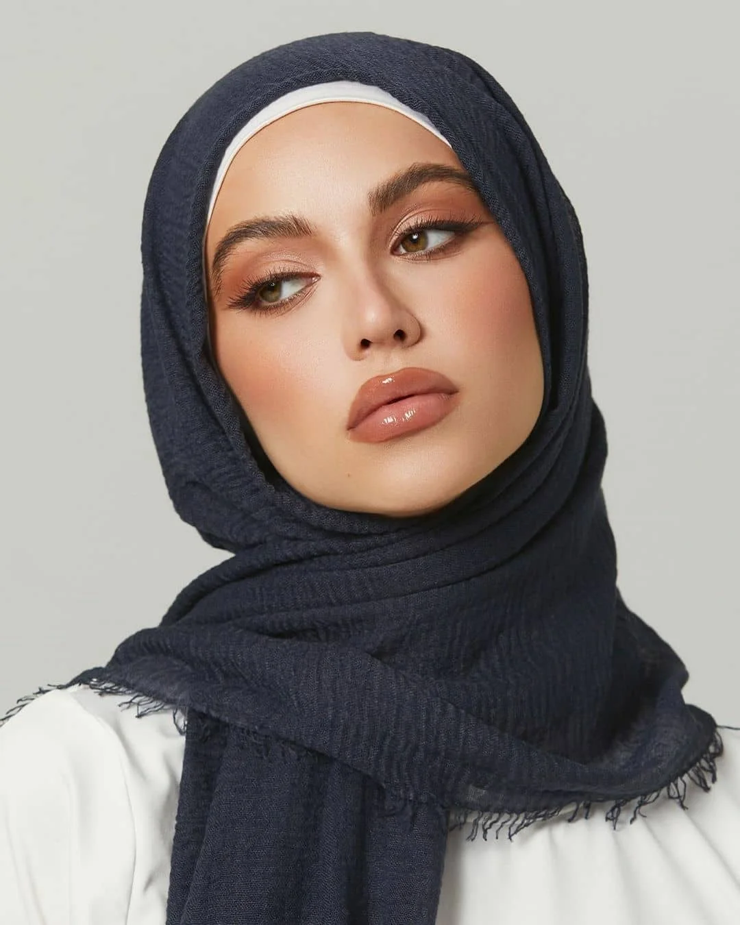 Cotton Crinkle Hijab Plain Soft Lightweight Headscarf Crinkle Cotton Women Muslim Scarf Best-Selling Scarf Shawl