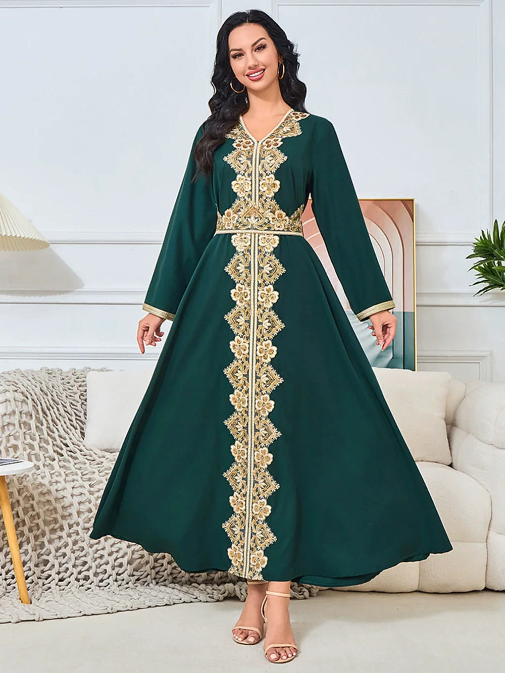 

Middle East Saudi Arabia Muslim Luxury Fashion Robe Women's Long Dress Fashion Beaded Evening Dress Women's Dress