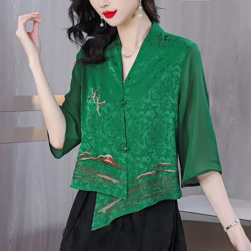 

Women's Green Chinese Style Blouse V Neck 3/4 Sleeve Jacquard Embroidered Asymmetrical Hem Top
