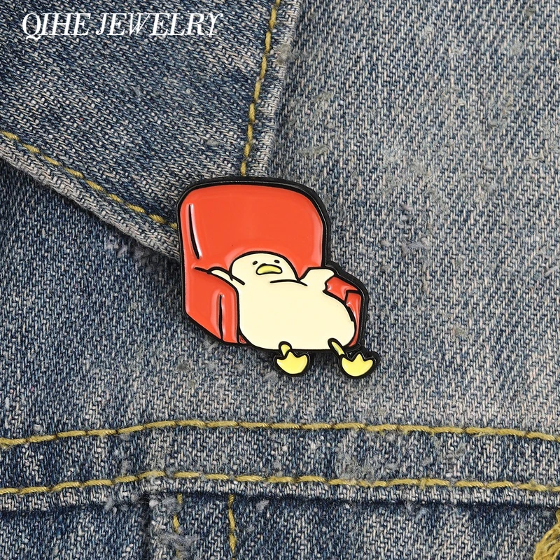 Cartoon Tired Duck Enamel Pin Cute Duck Slouching on Red Couch Brooch Bag Lapel Badge Jewelry Gift for Stressed Office Workers