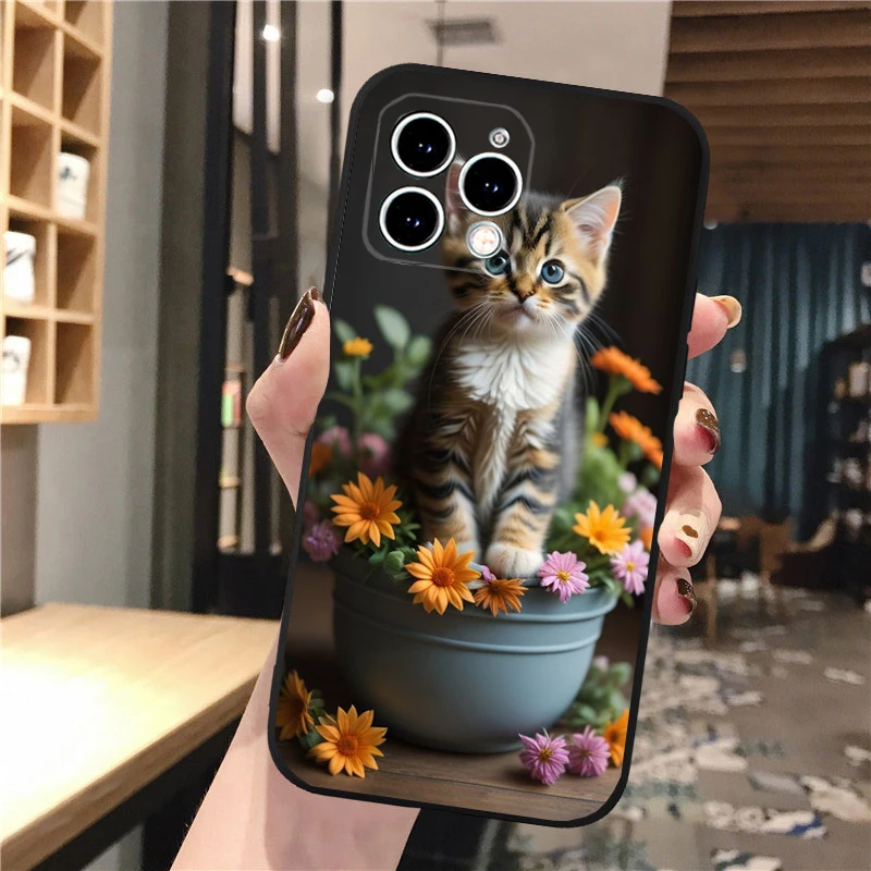 Cute baby kitten Cat Phone Case For iphone 17 Pro Max Air 16 15 14 13 Pro Max 15 16 Pro 15Plus Shell