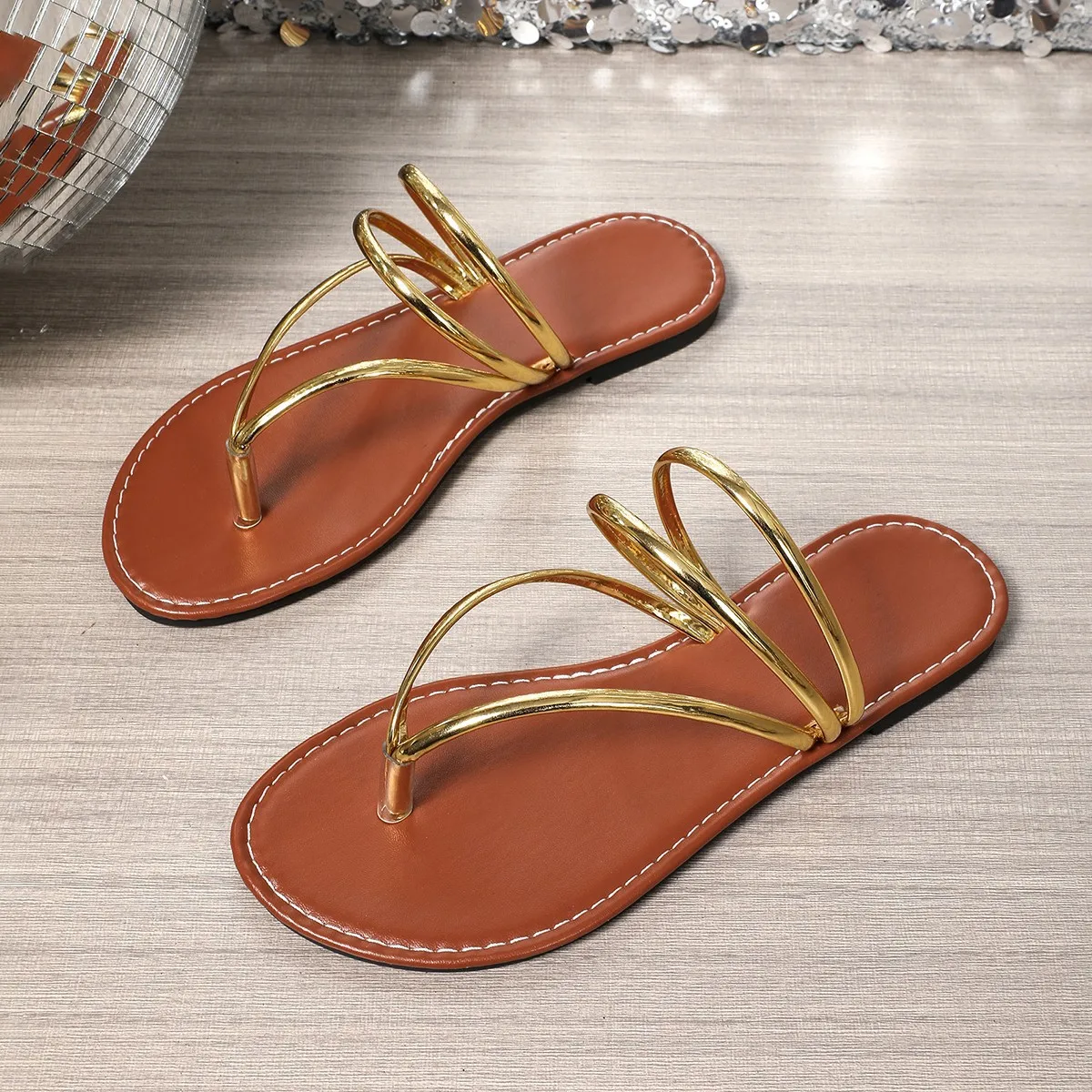 

Women's Gold Metallic Strap Flip Flops Retro Style Thong Sandals with Brown Faux Leather Sole Summer Party Casual Footwear