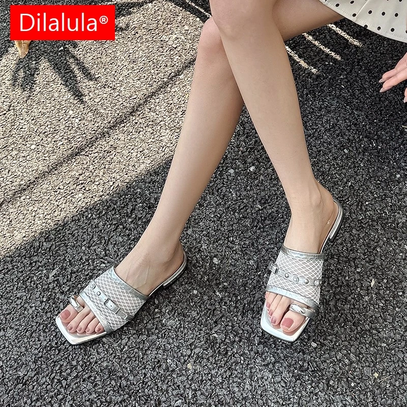 

Dilalula 2025 модные шлепанцы с сеткой для женщин, дышащие повседневные сетчатые шлепанцы на низком каблуке, женские повседневные шлепанцы с пряжкой для прогулок