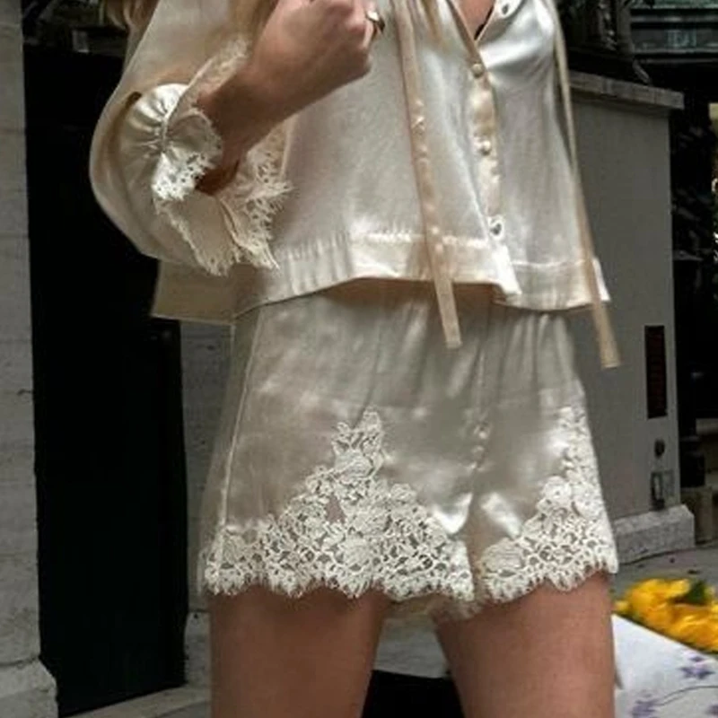 Pantaloncini patchwork in pizzo di seta satinato Pantaloncini da salotto vintage a vita alta da donna Comodi pantaloni da pigiama morbidi e setosi Pantaloncini da notte eleganti
