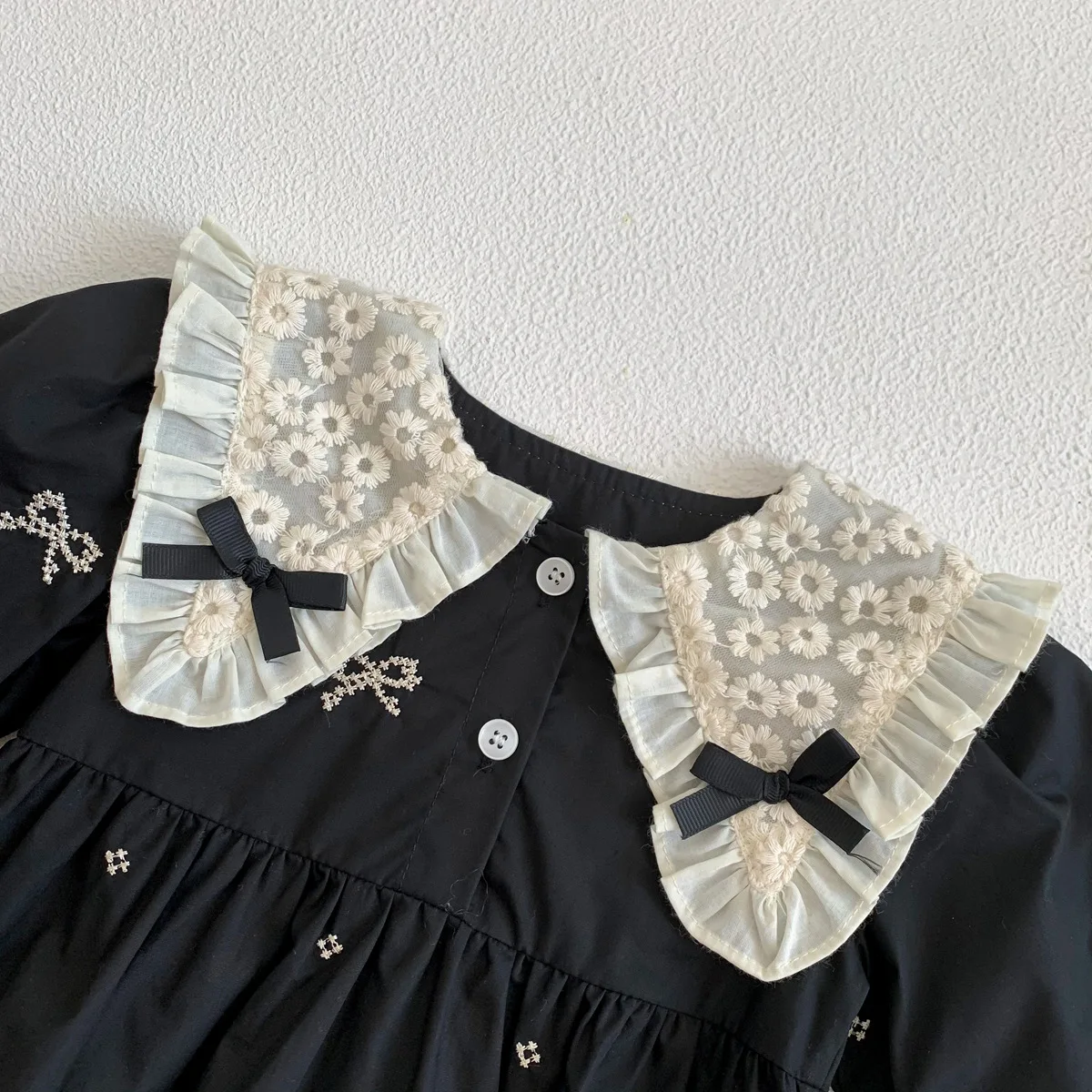 Spring New Lace Collar Baby Romper Infant Black Flower Bodysuit Girls Cotton Jumpsuit Clothes Sisters Dress