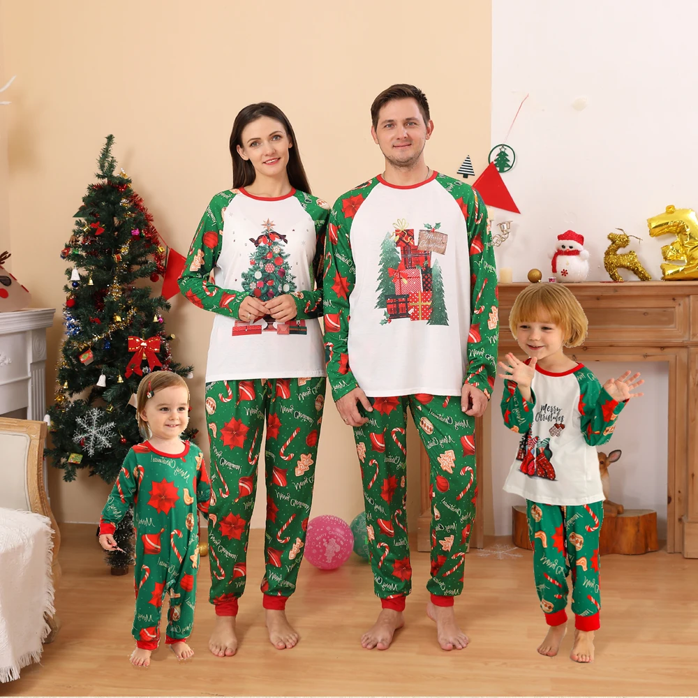 2024 Comfortable Christmas Pajamas Family Fashion Xmas Cartoon Print Family Matching Outfits Baby Romper Festival Home Clothes