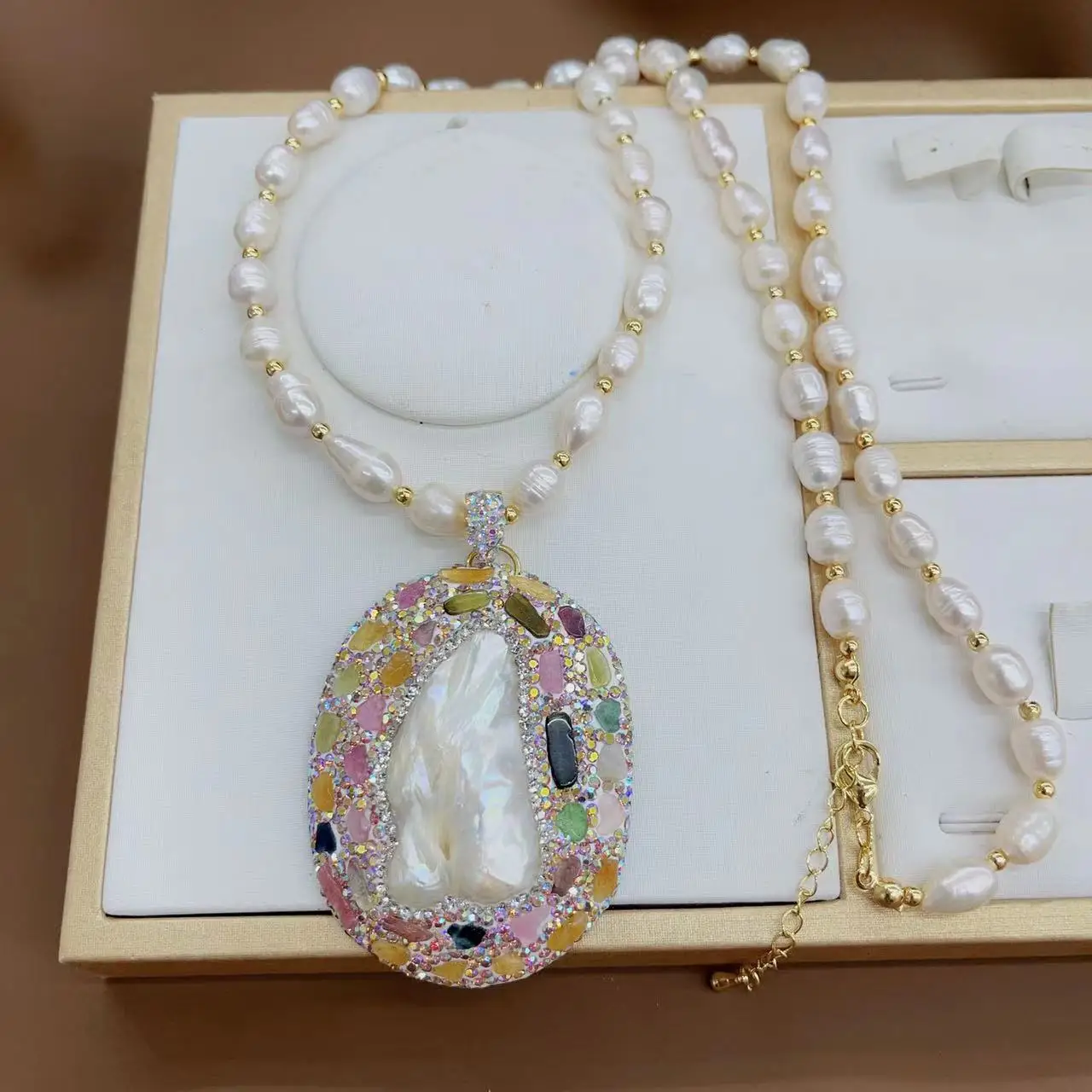 

Ore French Baroque pearl crystal tourmaline set, cross-border European hot-selling pearl original pendant necklace ring