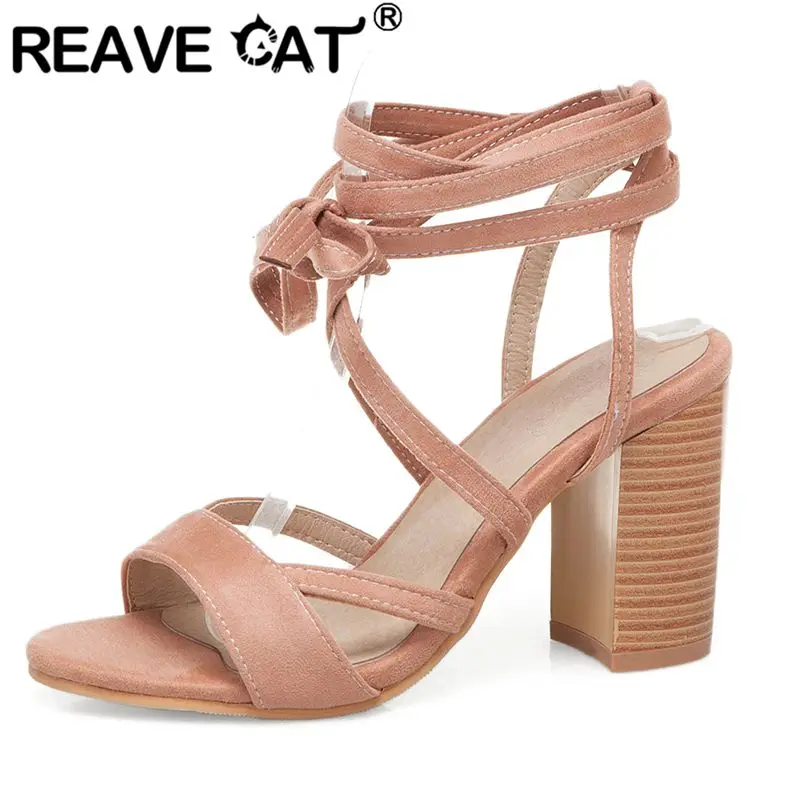 

REAVE CAT 2025 Модные женские сандалии из флока, замшевые туфли на массивном каблуке 8,5 см, на шнуровке, большие размеры 48 49 50, пикантная летняя обувь для свиданий и вечеринок