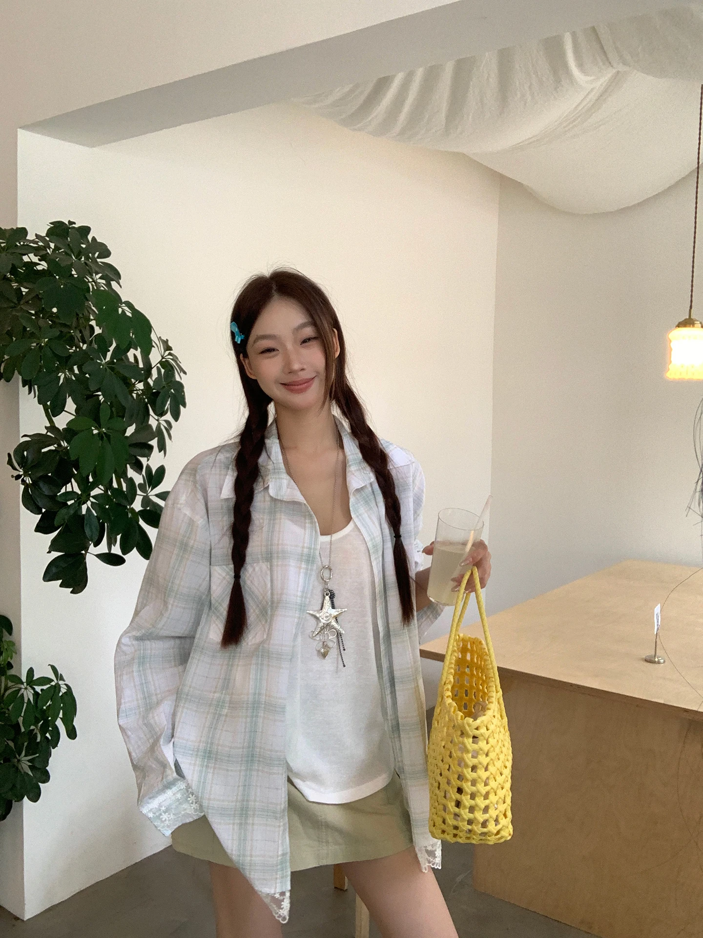 

Unique Beautiful Women's Summer 2025 New Faion Sun Protection irt Plaid Long Sve Collar Mid-Length Outerwear