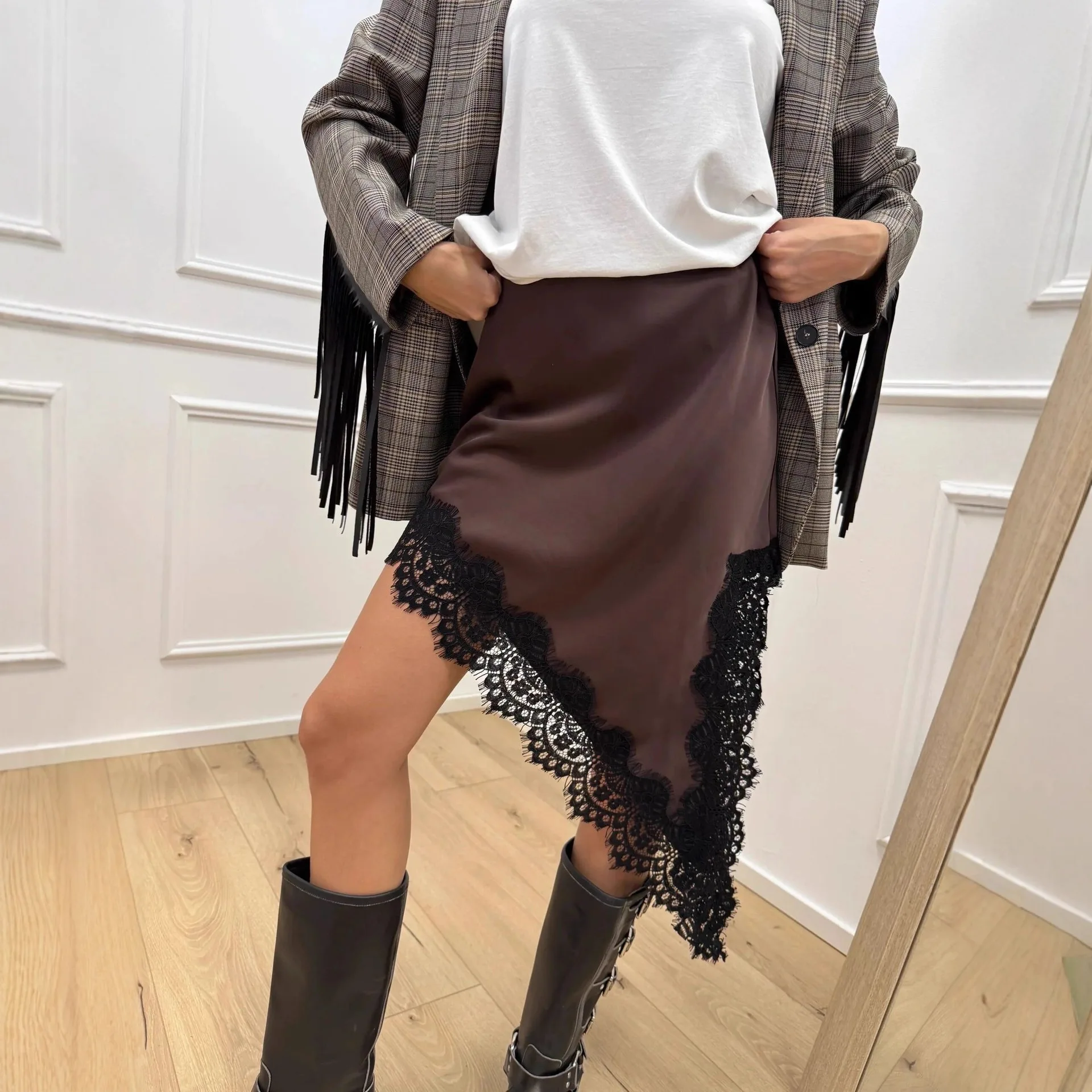 

2026 Autumn New Women's Satin Lace A-word Skirt Slim and Thin Irregular Split Skirt