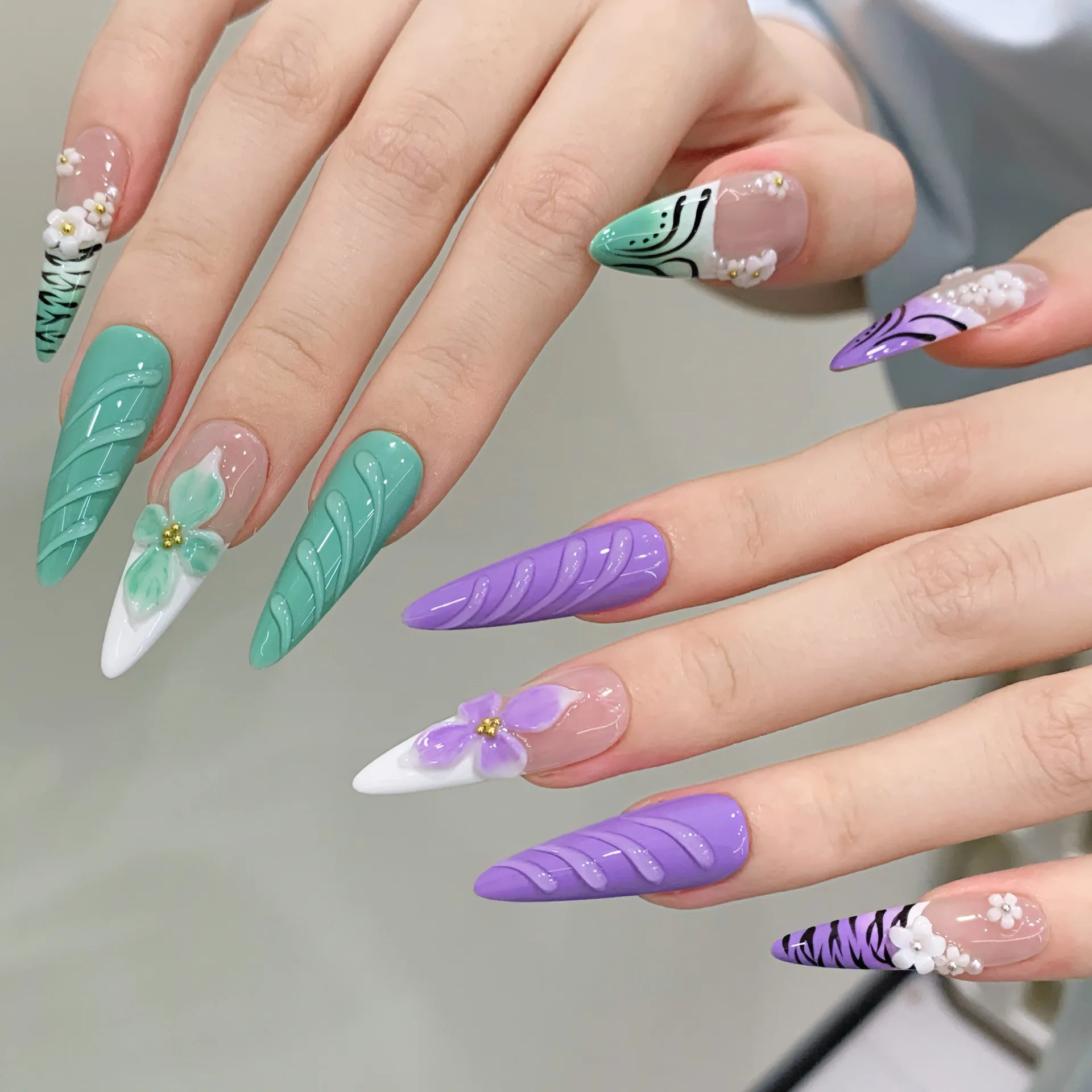 Spicy Girl – faux ongles français longs et amovibles, faits à la main, fleurs 3D, violet, vert, dégradé d'amande