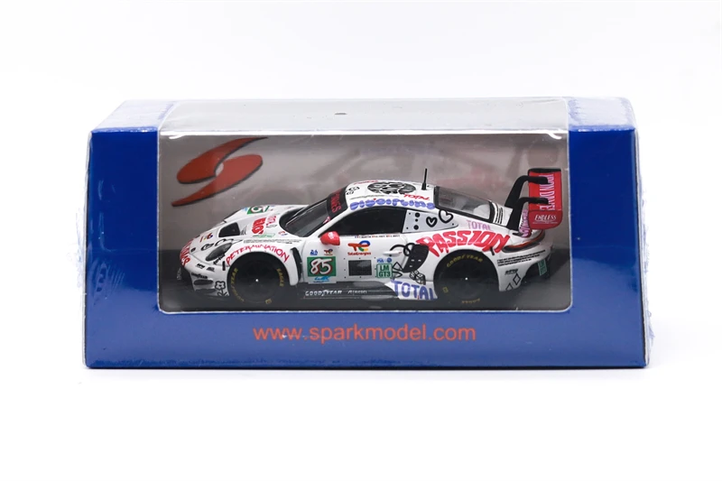 

(Предзаказ) Коллекционная модель автомобиля 1:64 GT3 R LMGT3 №85 IRON DAMES Le Mans 24H 2025, литая под давлением