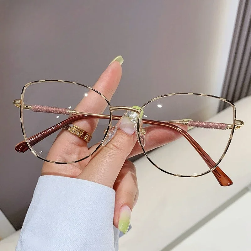 New Fashion Cat Eye Eyeglasses Frame Tide Luxury Unisex Glasses Students Anti-blue Light Myopia Glasses Shiny Flat Eyewear