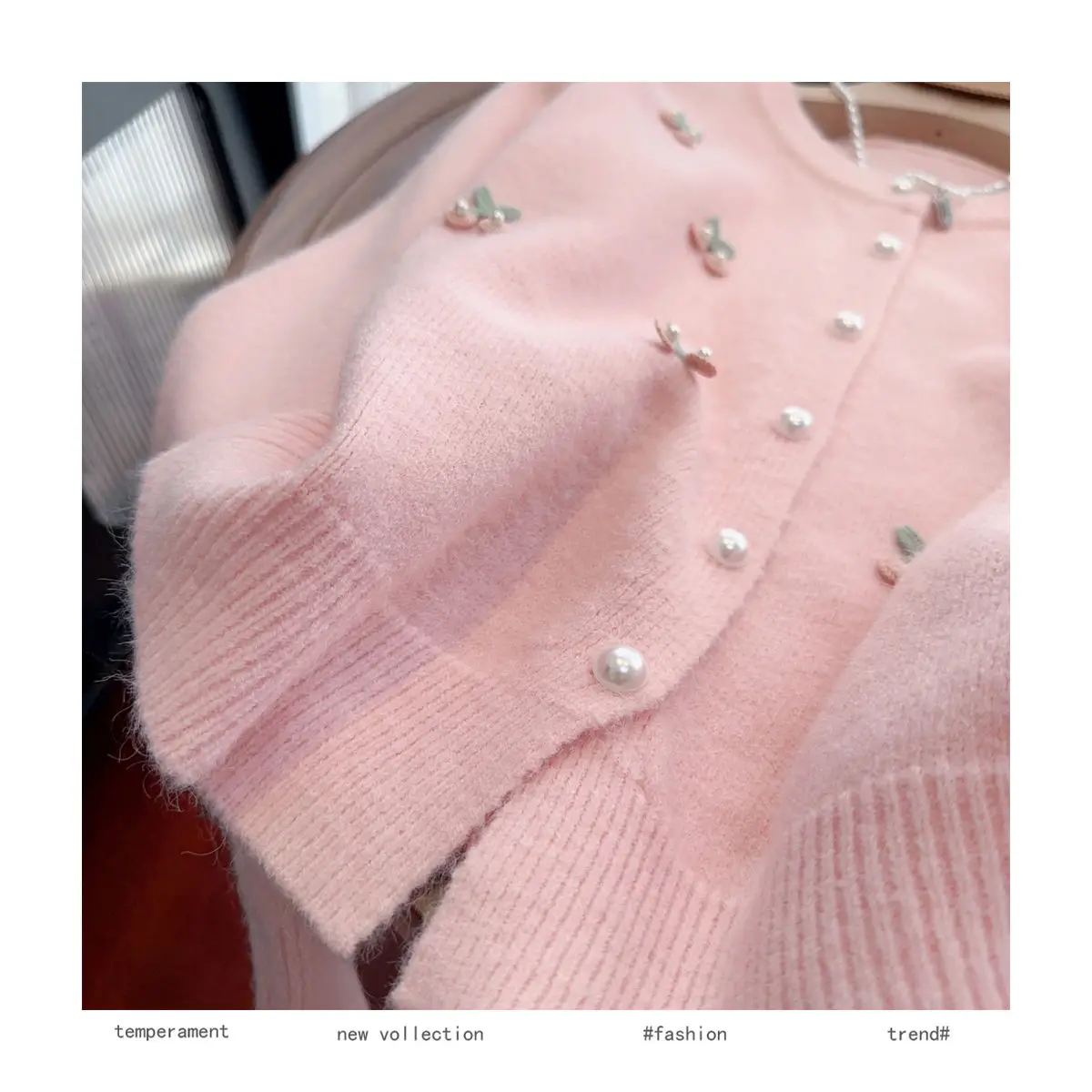 2024 Spring and Autumn Korean Knitted Cardigan French Sweet Gentle Soft Glutinous Round Neck Versatile Age Reducing Sweater Coat