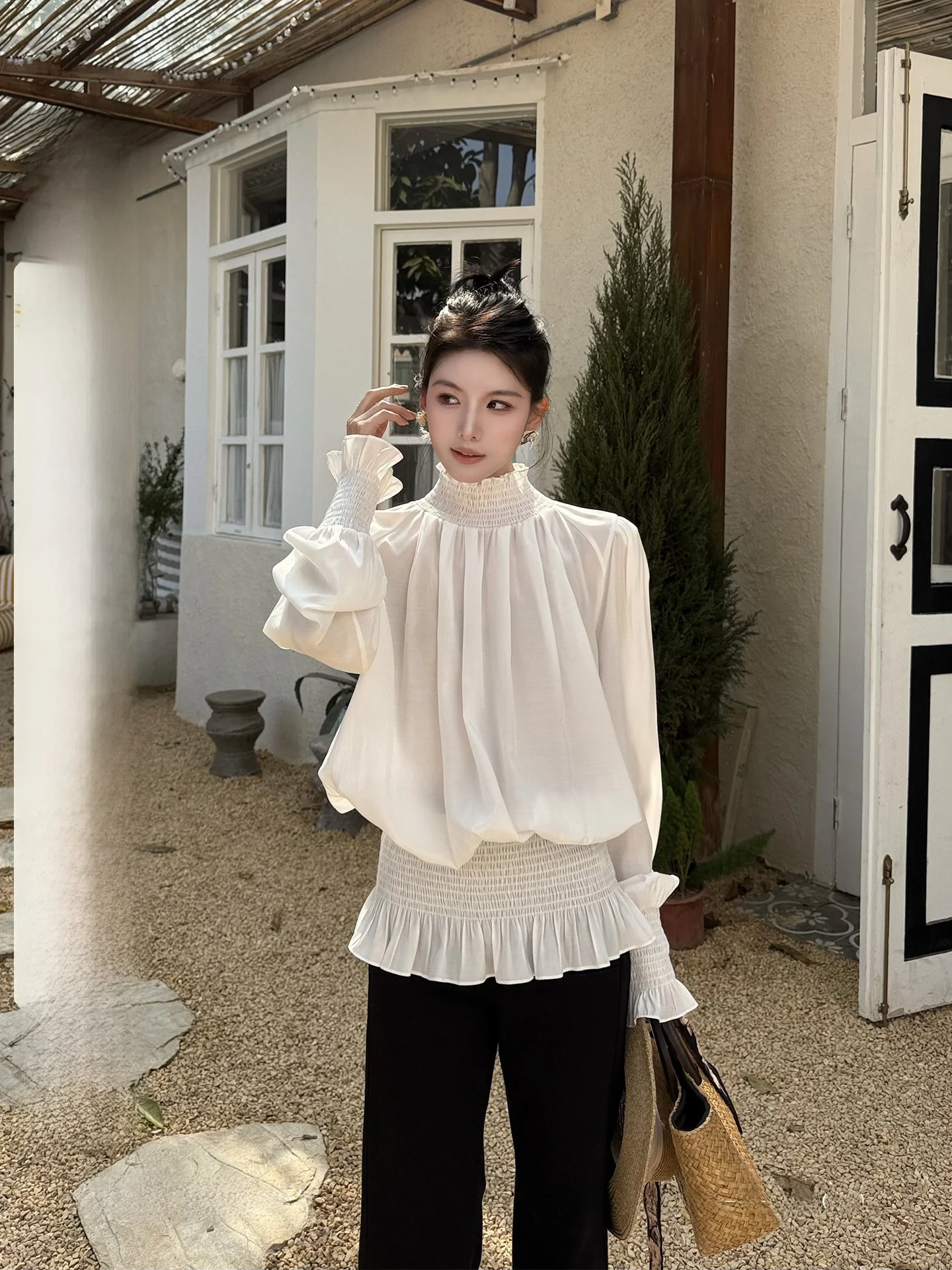 

Elegant Pleated Bubble Sleeve Shirt Women's Top Qian Lingya Short Sleeve Courtyard Style Fashionable Youthful Casual Shirt
