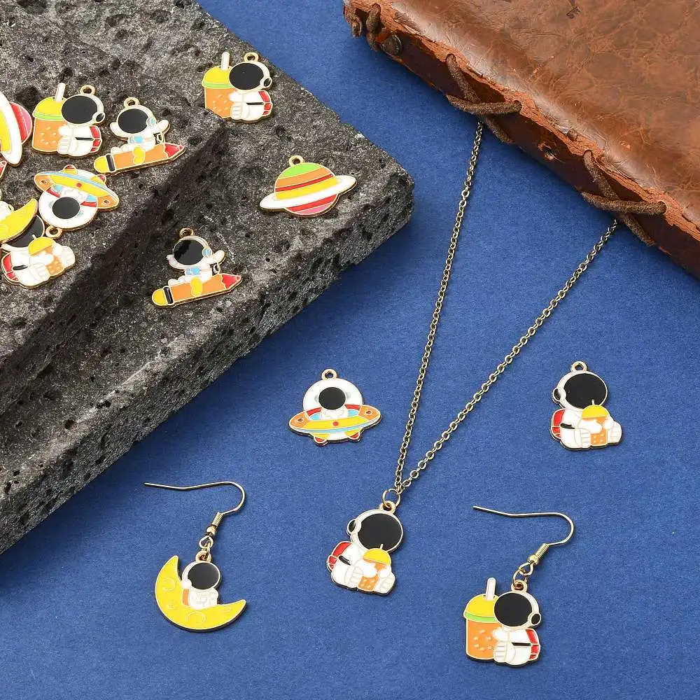 30pcs Mixed Enamel Space Astronaut Planet Charms Alloy Moon Pendants for DIY Bracelet Necklace Earring Decor Jewelry Making