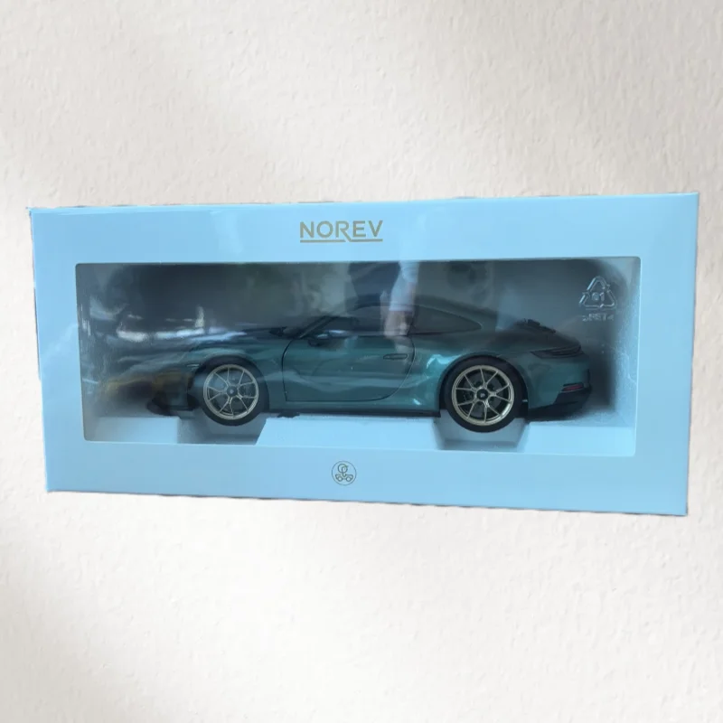 Normv diecast 1/18 escala porsche liga modelo carros porsche 911 gt3 2021 verde jogar veículos brinquedos para meninos presente caixa original