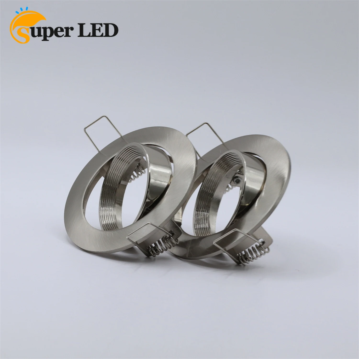 Hete Verkopende Uitsparing 75Mm Ronde Inbouw Plafond Verstelbaar Frame Mr16 Gu10 Lamp Armatuur Downlight Houder