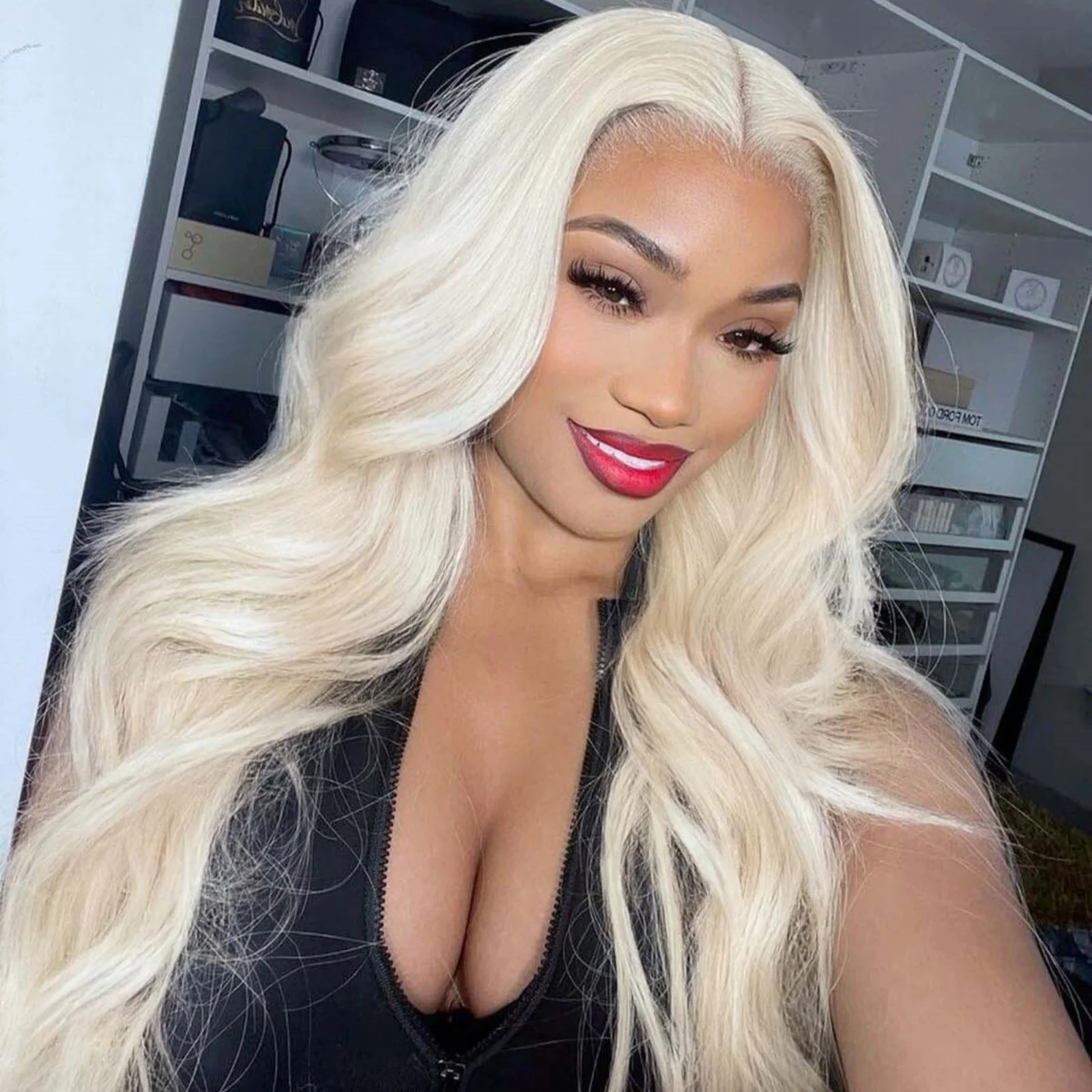 White Platinum Blonde Wig Body Wave Synthetic Lace Front Wig Glueless Long Natural Wavy Hair Frontal Lace Wigs for Women Fashion