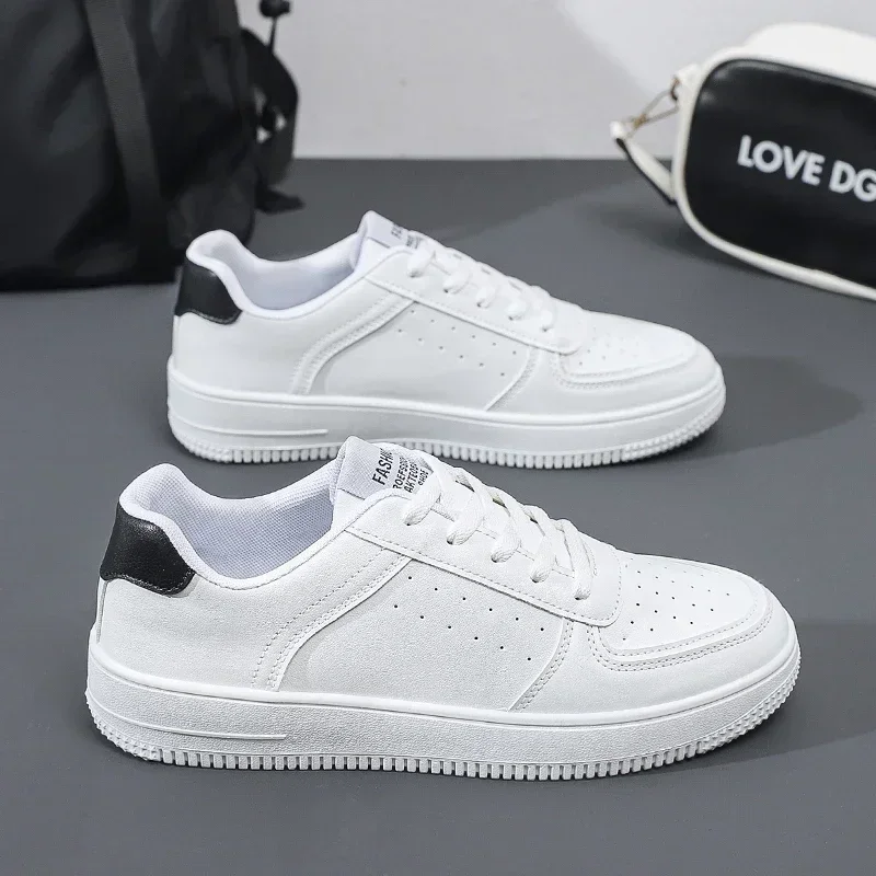 Men Classic White Board Shoes Black Low Top Sports Shoes Lace up Flat Bottom Youth Skateboard Shoes Women Casual Sneakers