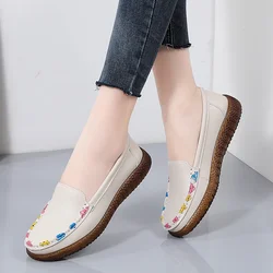 Leather Women's Loafers Womens Casual Shoes Slip On Flat Shoes Moccasins Luxury Designer Sneakers Women Plus Size 35-41