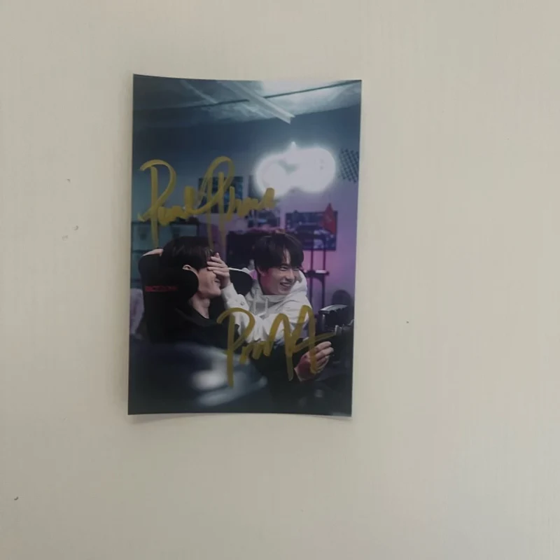 Poohpavel Magazine Cover Poster Autographed Photos Thai TV Pit