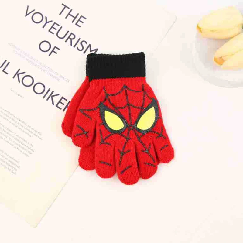 MINISO Spider-Man winter children\'s knitted gloves little spider five fingers middle child wool cartoon printed rubber gloves