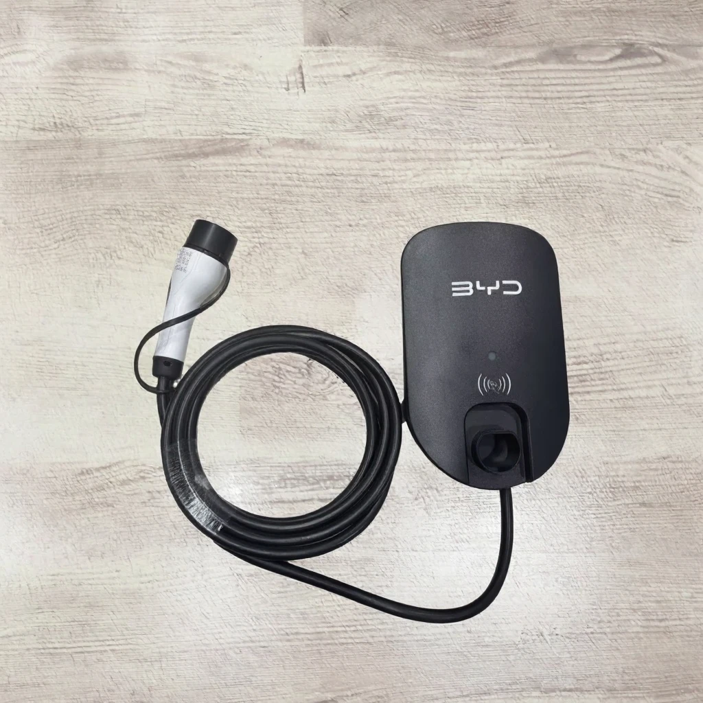 2026BYD Original AC 7KW 32A Wallbox Fast EV Charger Pile Price Car GB/T 380V Charging Station