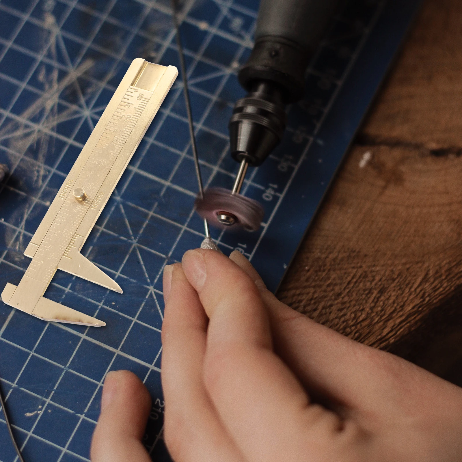 

Precision Copper Ring Gauge with Dual Scale Millimeter and Inch Measuring Ruler for Beads Rings Gemstones Jewelry Crafting Tool