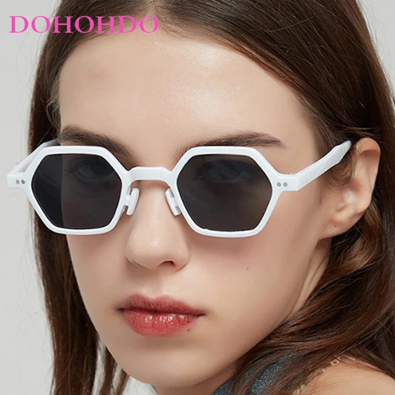 Gafas de sol poligonales con montura pequeña para mujer, anteojos de sol femeninos, Estilo Vintage, de diseñador, para conducir, para viajar, UV400